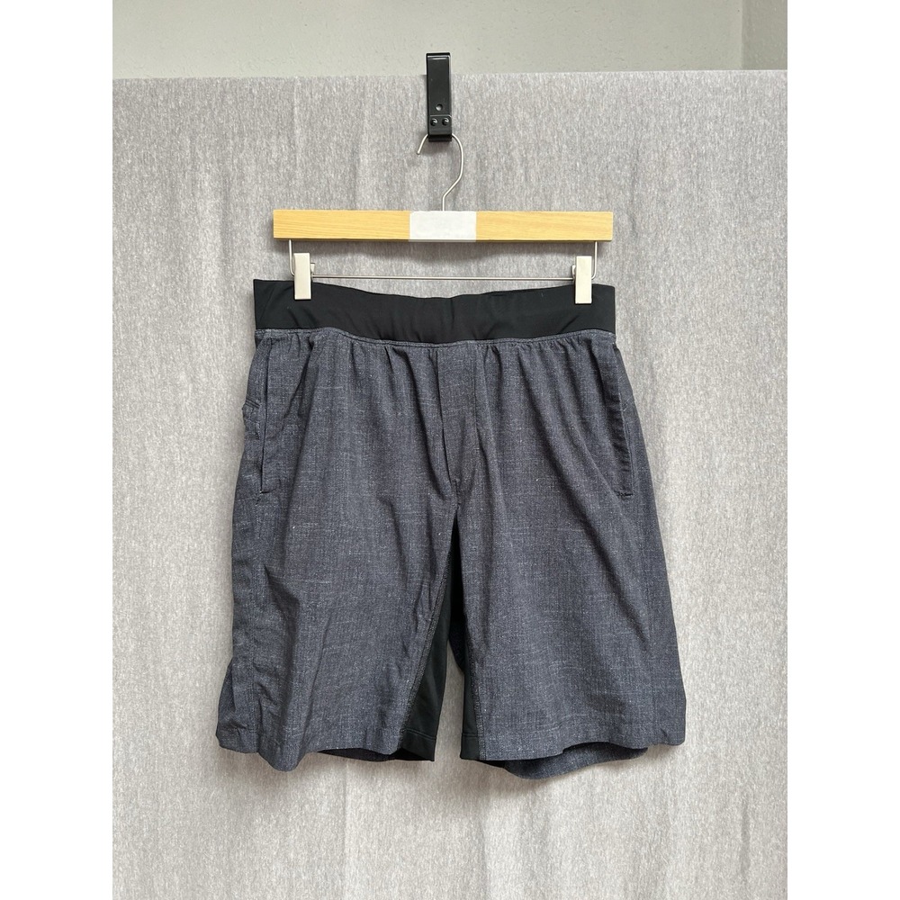 Lululemon Men's Pace Breaker Shorts Sz L Gray